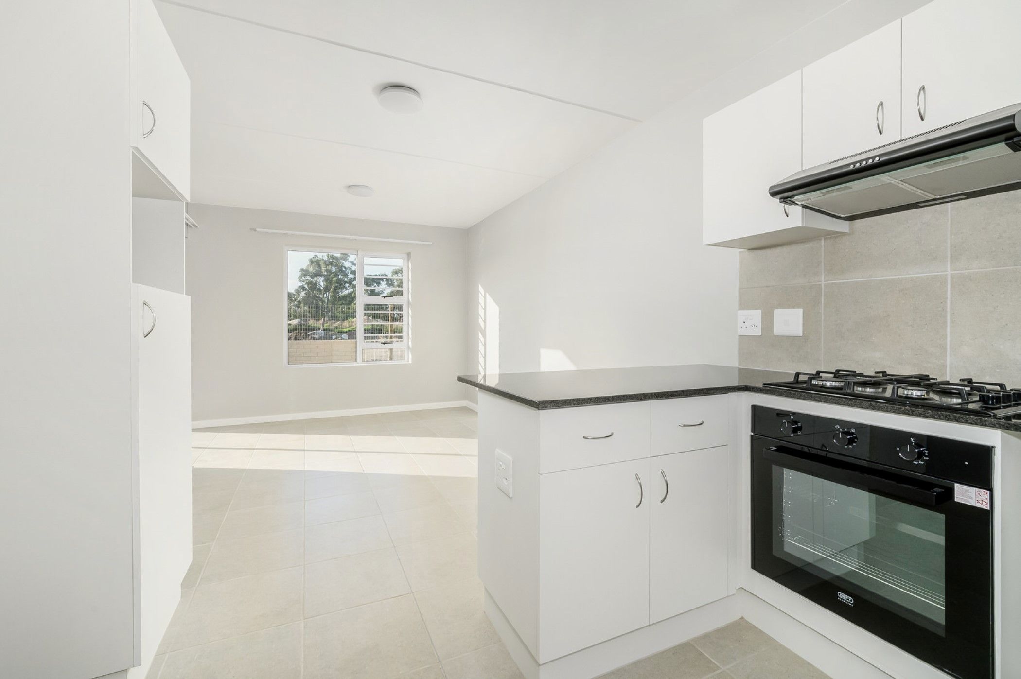 Apartment sold in Fairview, Port Elizabeth, Gqeberha - 1PLZ1691724