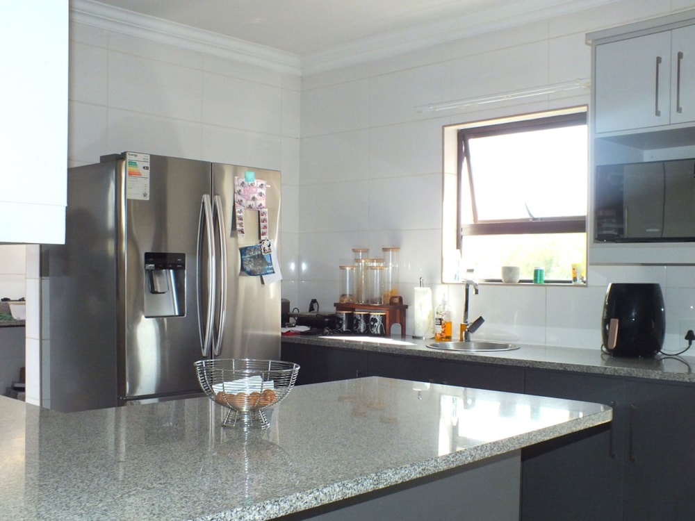 Security estate home for sale in Thatchfield - CN1692087