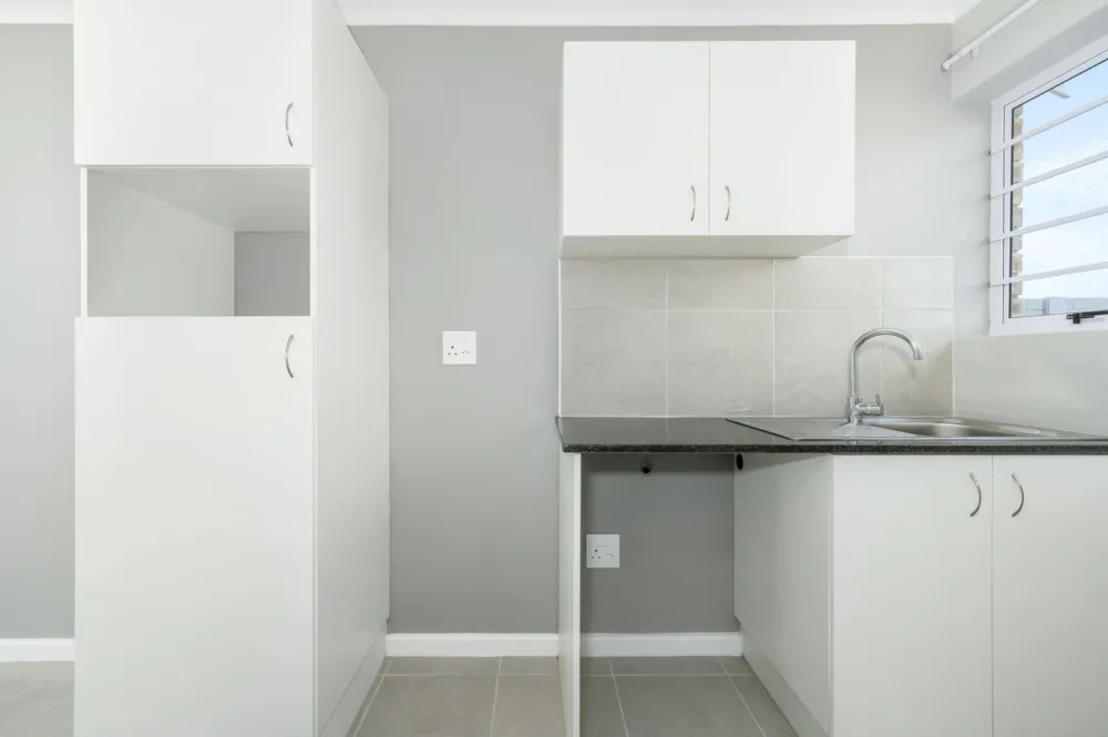 Apartment for sale in Fairview, Port Elizabeth, Gqeberha - 1PLZ1691783 Apartment for sale in Fairview, Port Elizabeth, Gqeberha - 1PLZ1691783
