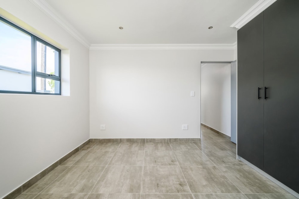 House for sale in Rowallan Park - 1PLZ1691793 House for sale in Rowallan Park - 1PLZ1691793