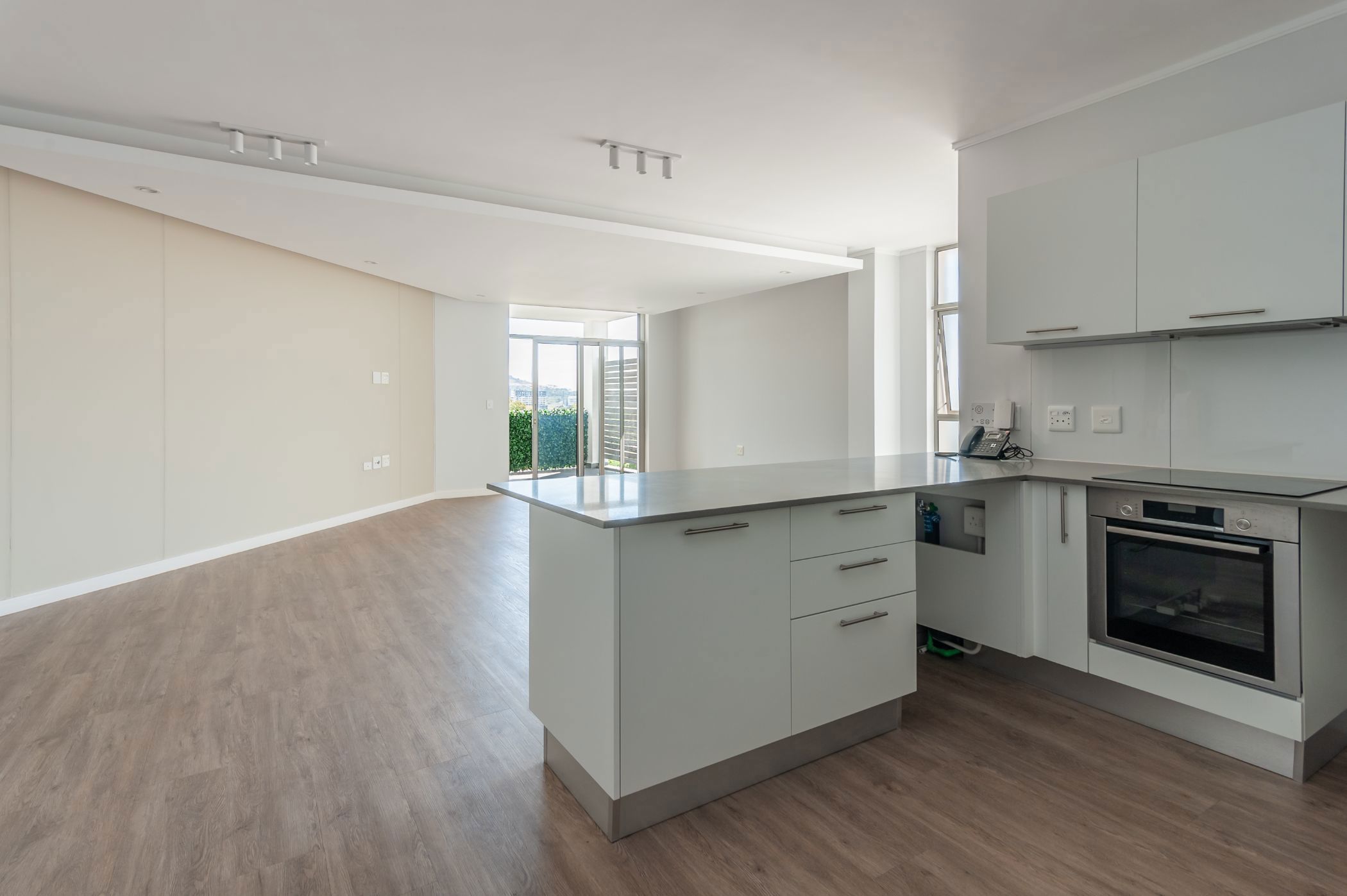 Apartment sold in Claremont Upper - KW1691817