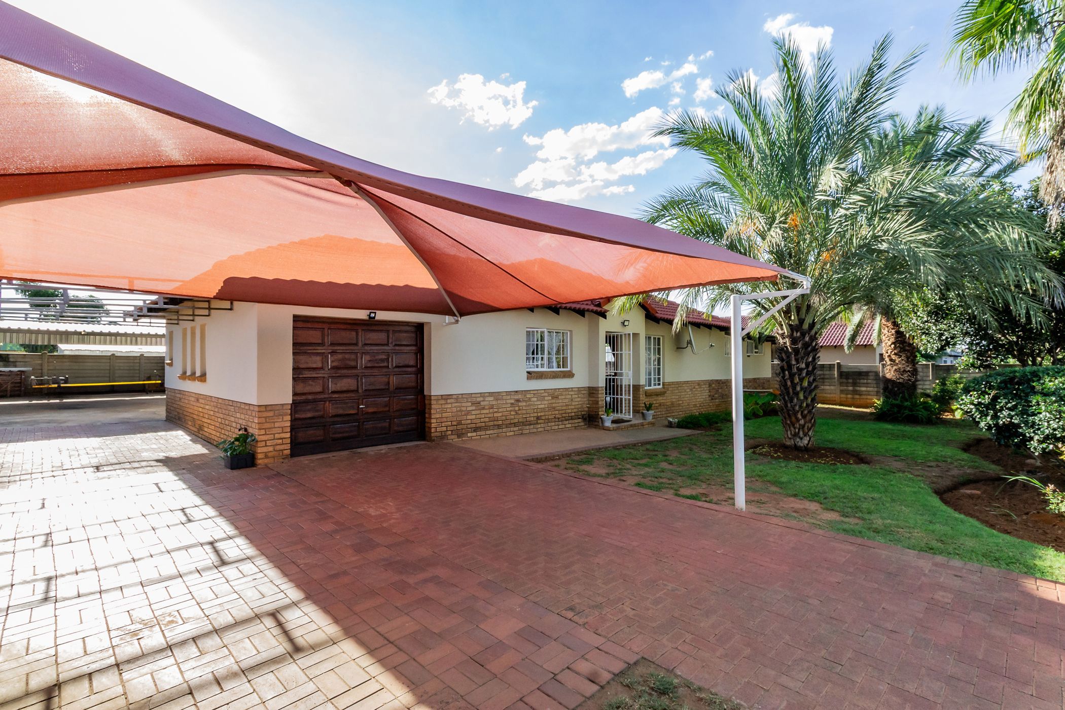 House for sale in Mooinooi - 1HR1722707