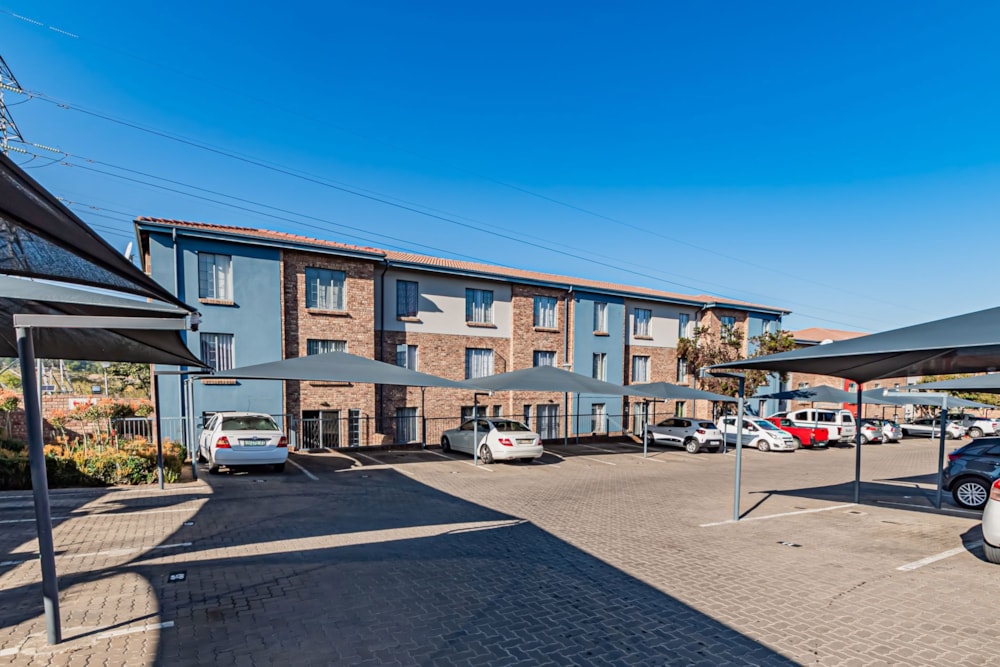 Apartment sold in Rooihuiskraal North - CN1691938 Apartment sold in Rooihuiskraal North - CN1691938