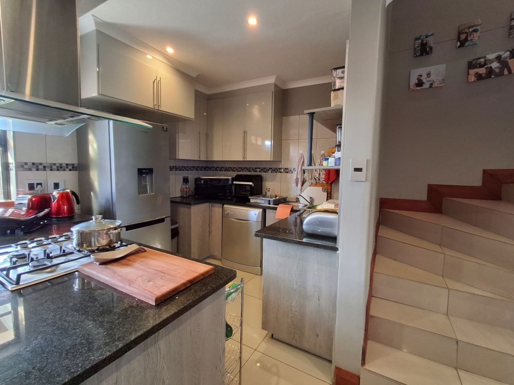 House for sale in Golden Acres - 1TA1692074