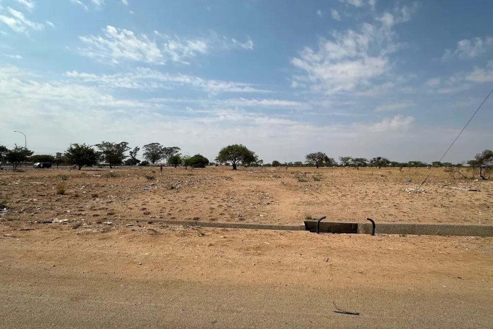 Commercial vacant land for sale in Matabeleland, Zimbabwe - 3ZB1692036 Commercial vacant land for sale in Matabeleland, Zimbabwe - 3ZB1692036