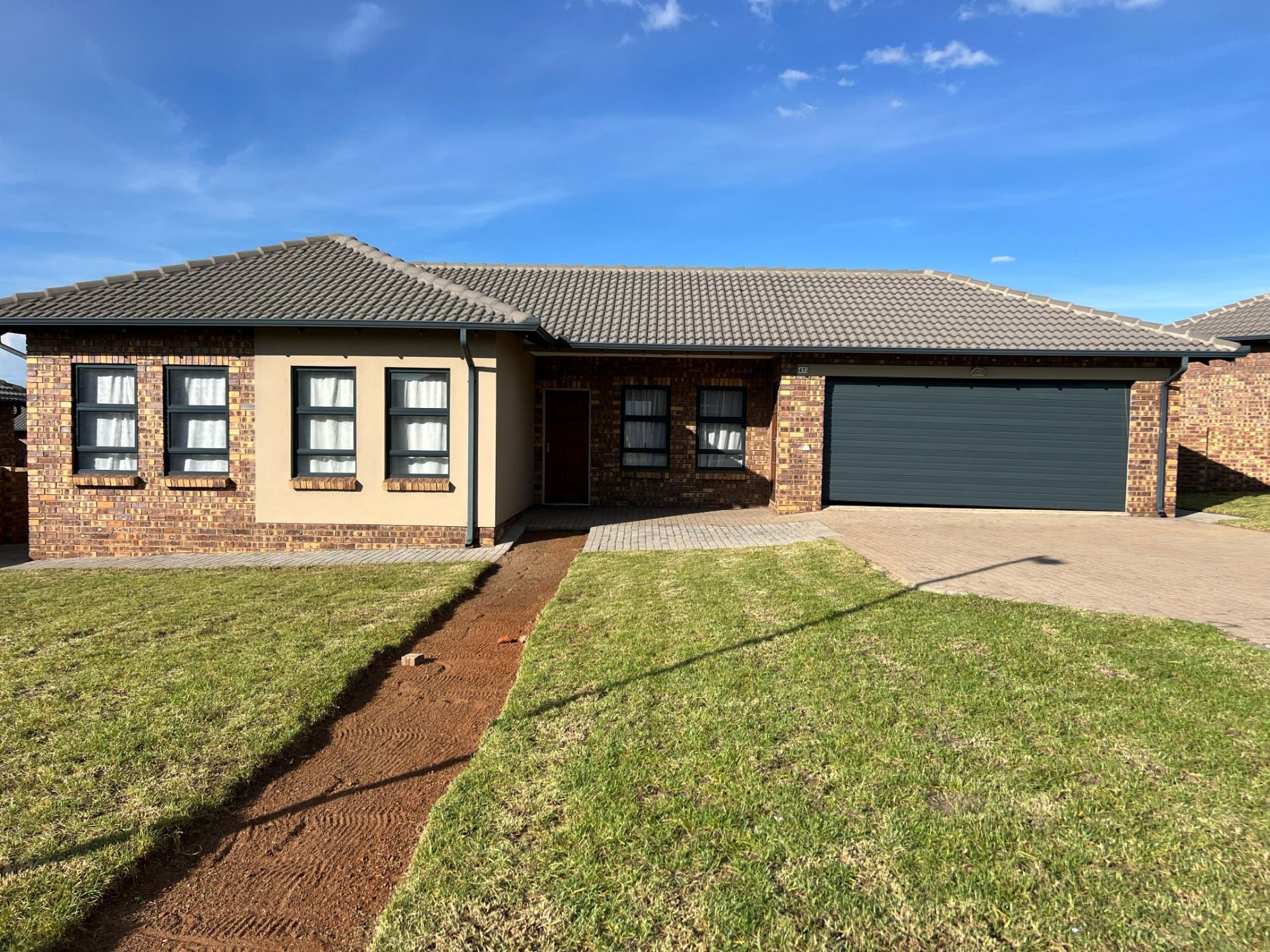Security complex home to rent in Die Heuwel - 1WD1717754
