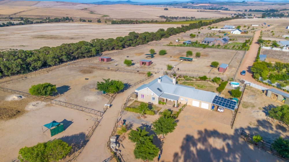 Equestrian farm for sale in Malmesbury - TK1694760