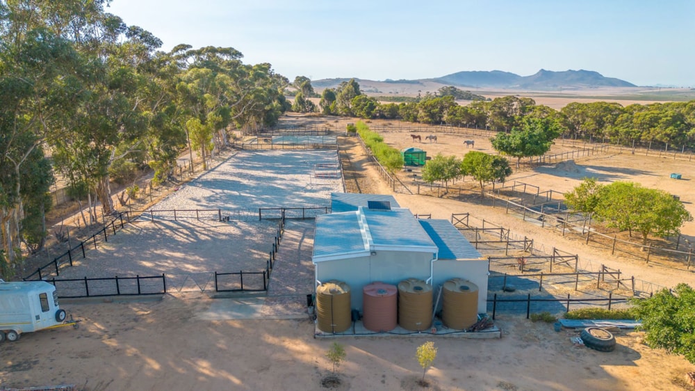 Equestrian farm for sale in Malmesbury - TK1694760