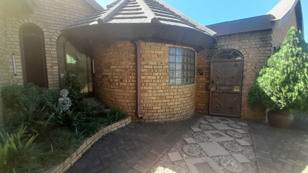 House for sale in Vanderbijlpark SE 3 - 1VT1692176