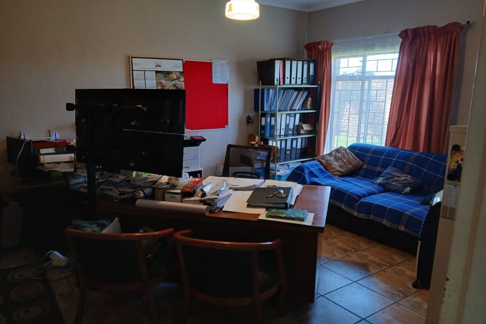 Commercial office for sale in Klipfontein , Witbank, eMalahleni - 1WD1692177