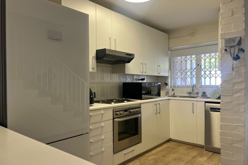 Apartment let in Claremont, Cape Town - RBL1692199 Apartment let in Claremont, Cape Town - RBL1692199