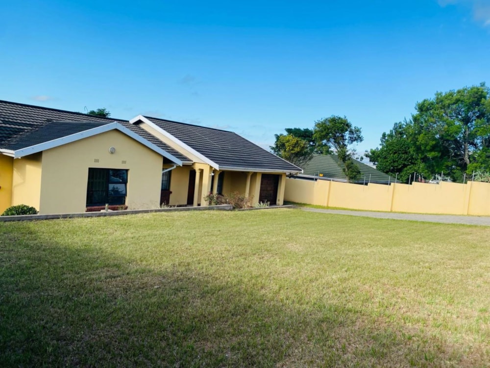 House let in Southernwood, Mthatha - 1MH1692382 House let in Southernwood, Mthatha - 1MH1692382