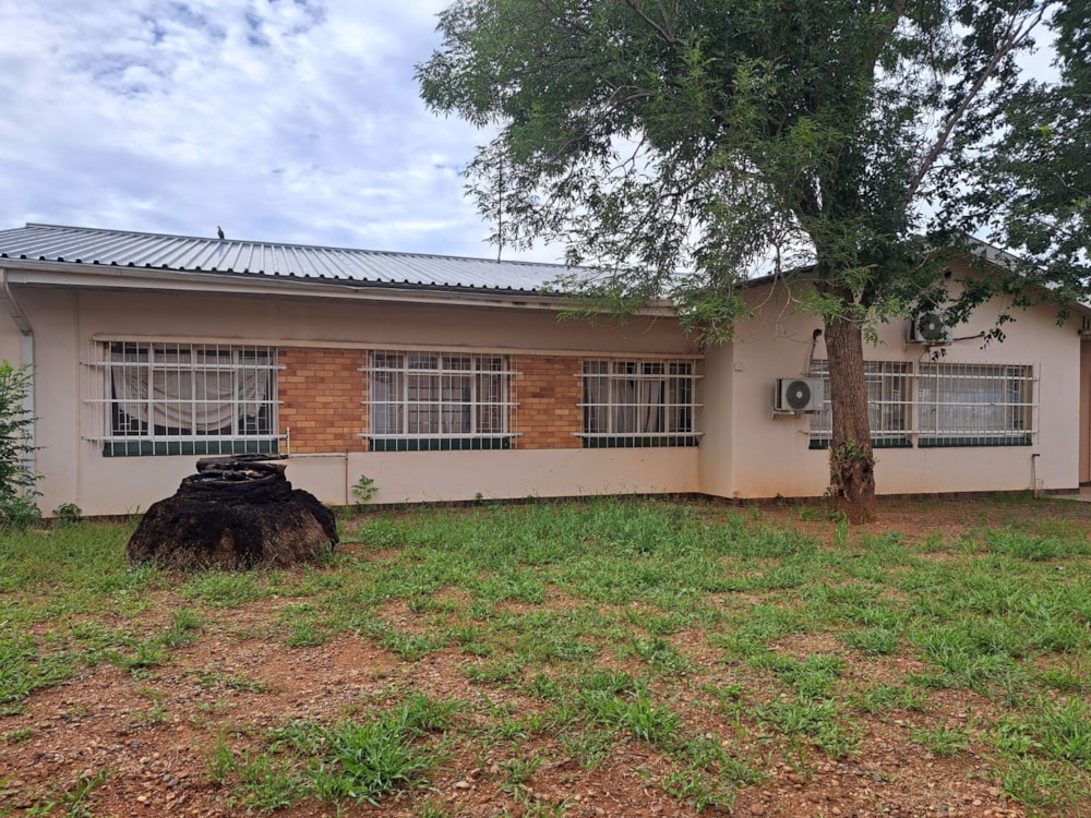 Commercial office for sale in Christiana, North West Province - 1KJ1692396 Commercial office for sale in Christiana, North West Province - 1KJ1692396