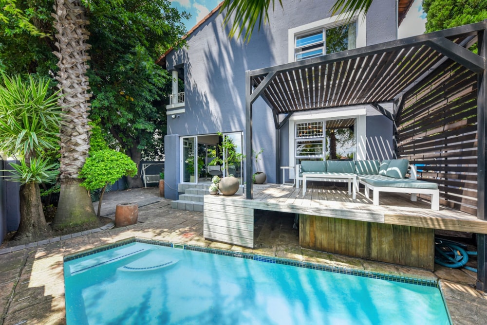 Cluster sold in North Riding - FW1692459 Cluster sold in North Riding - FW1692459