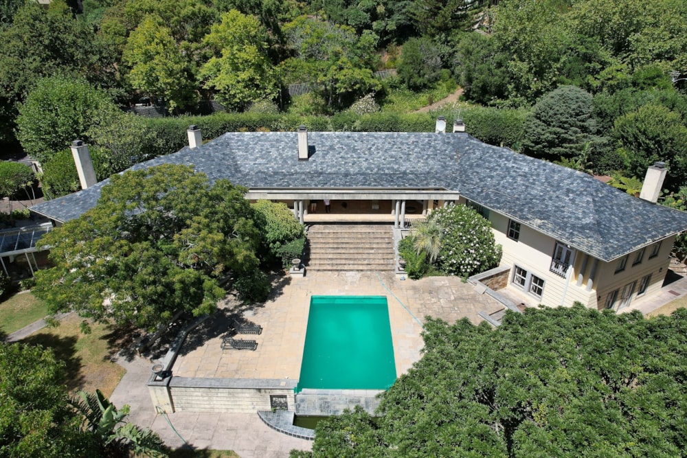 House sold in Bishopscourt - KW1688504