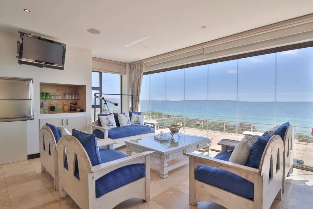 Multi-storey house for sale in Calypso Beach - LA1691886 Multi-storey house for sale in Calypso Beach - LA1691886