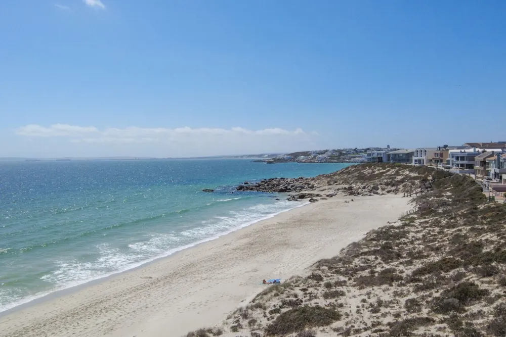 Multi-storey house for sale in Calypso Beach - LA1691886 Multi-storey house for sale in Calypso Beach - LA1691886