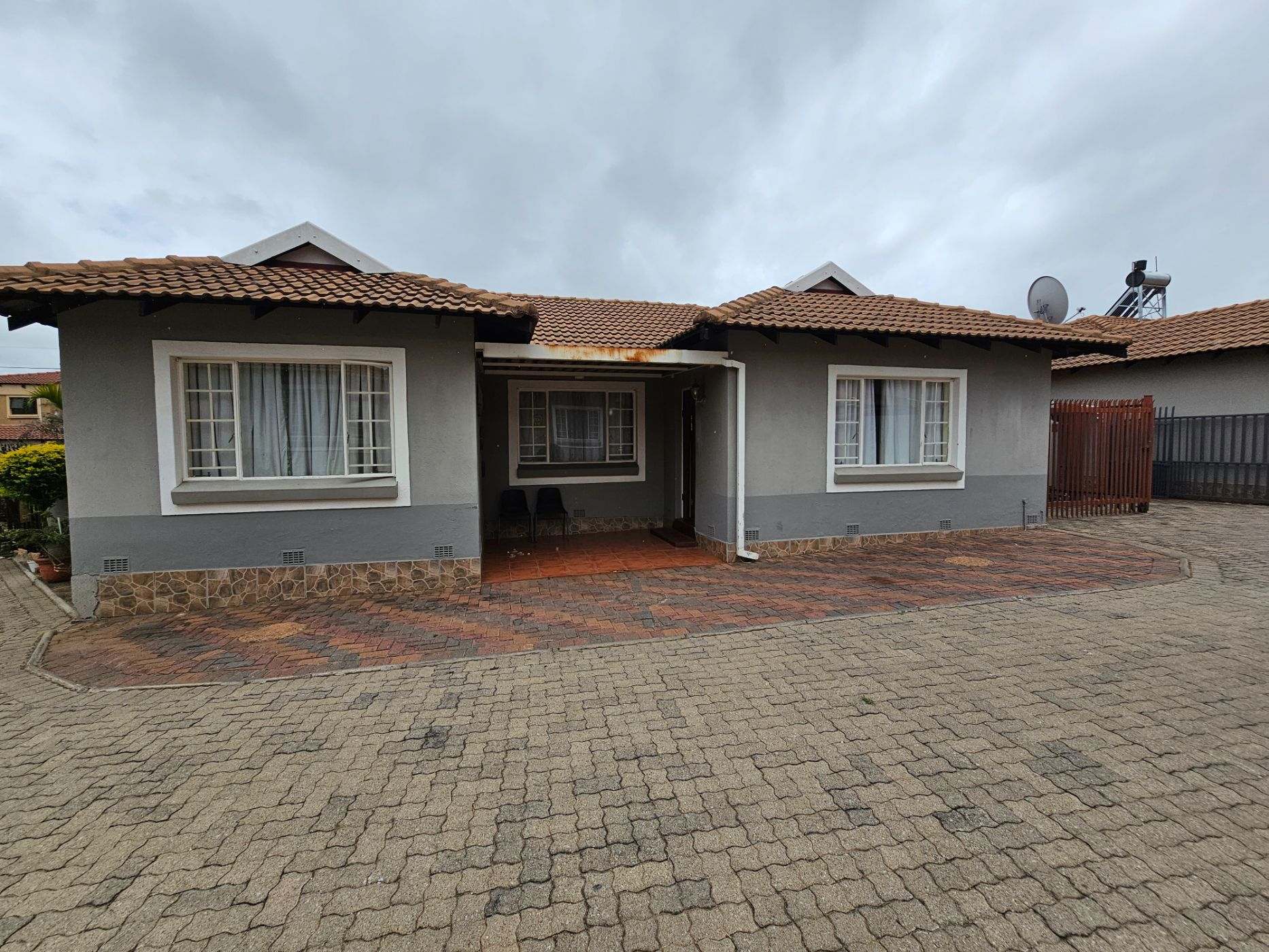 Townhouse to rent in Bendor - 1PS1734452