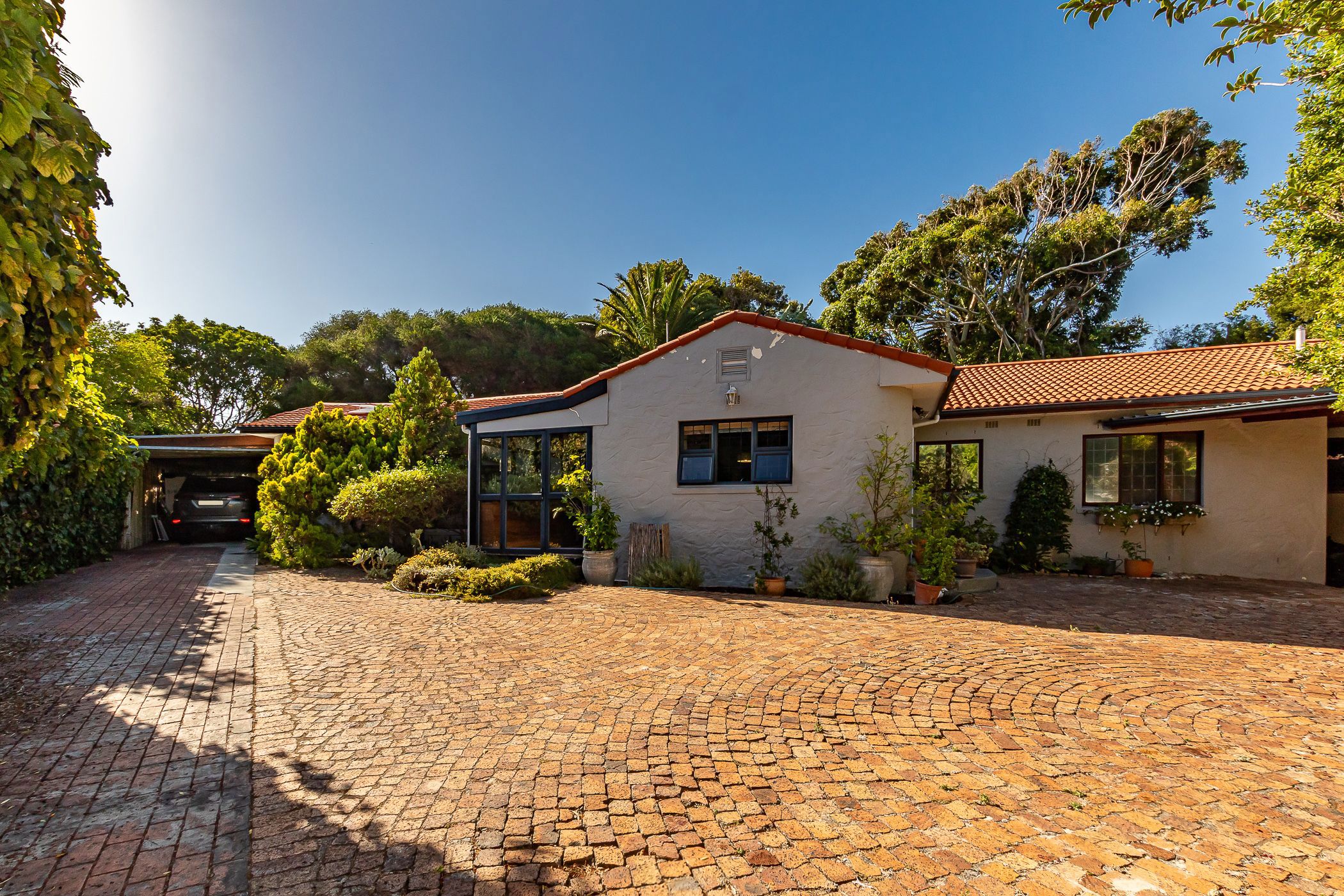 House for sale in Constantia, Cape Town - KW1724685