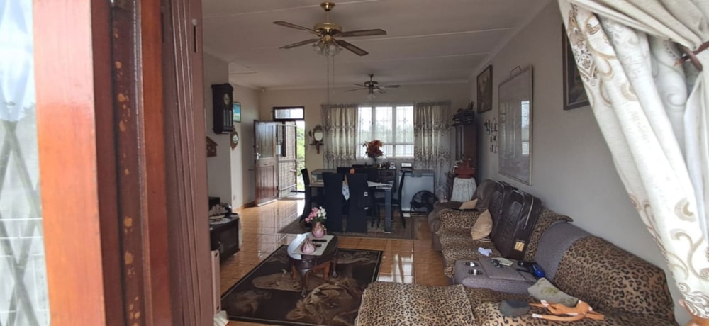 Apartment for sale in Scottburgh - 1si1692204