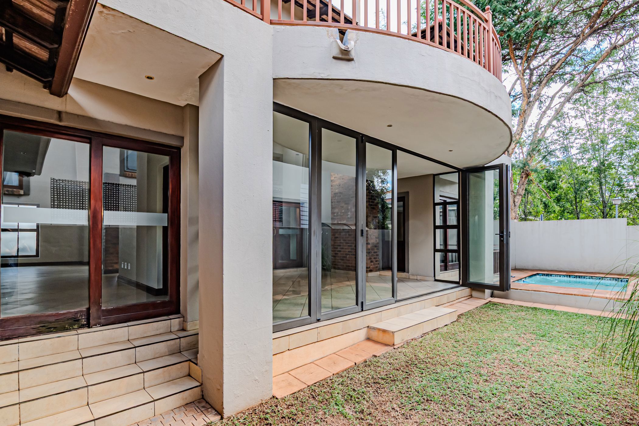 House sold in Six Fountains - PT1686347