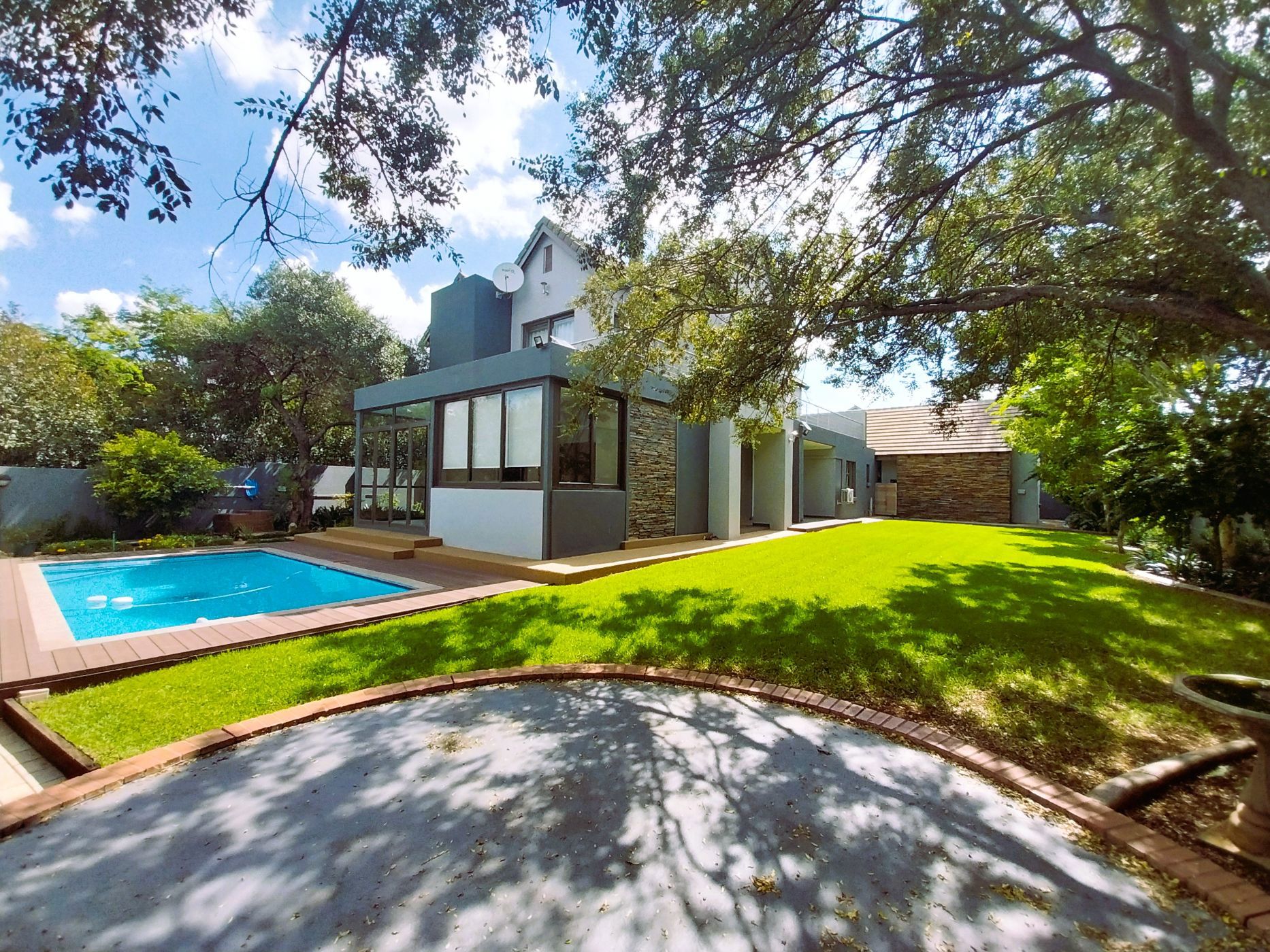 Security estate home for sale in Midstream Estate - CN1692440