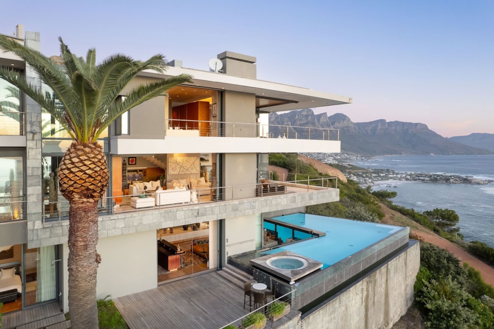 Multi-storey house sold in Bantry Bay - AS1658124 Multi-storey house sold in Bantry Bay - AS1658124
