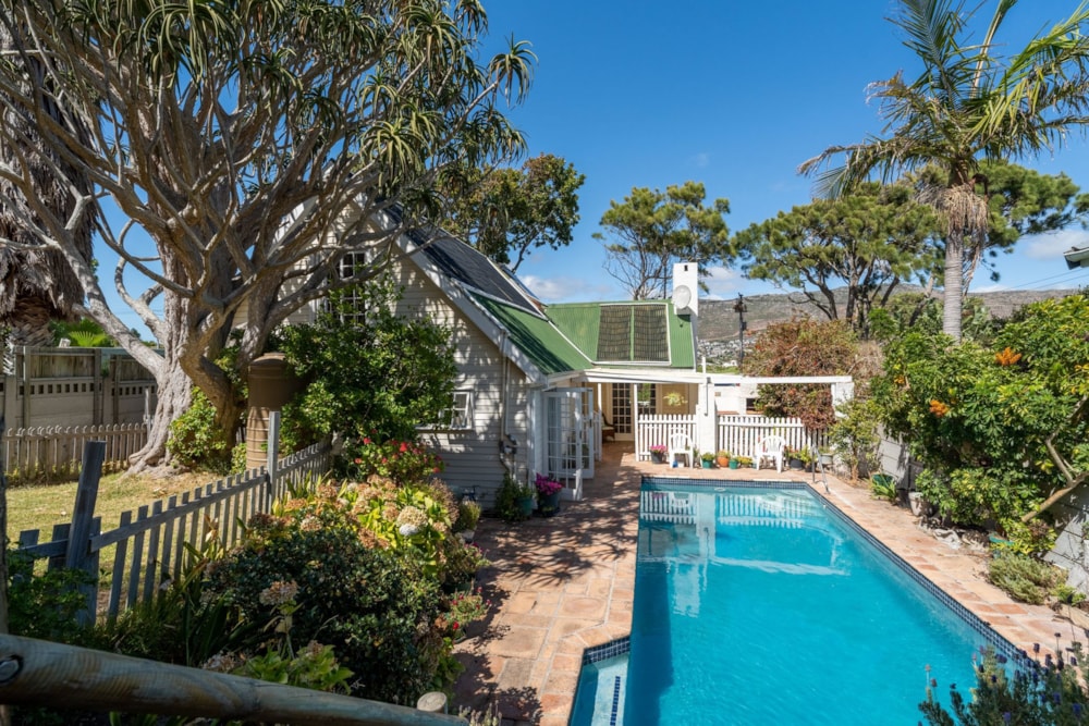 House sold in Clovelly, Cape Town - FH1690783 House sold in Clovelly, Cape Town - FH1690783