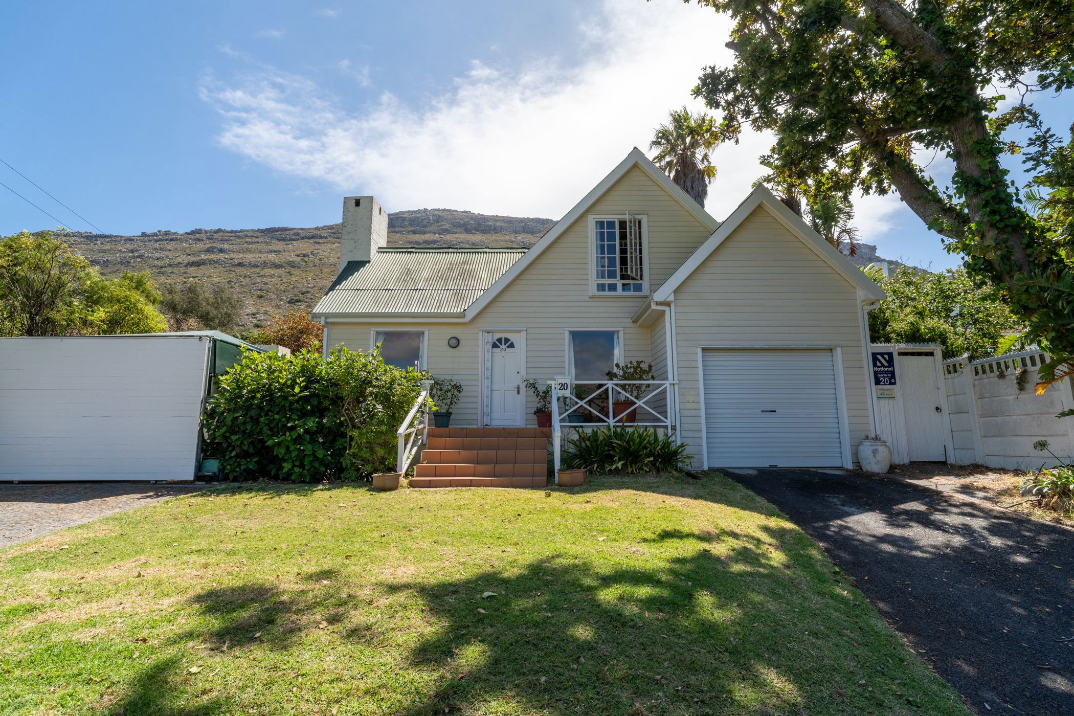 House sold in Clovelly, Cape Town - FH1690783