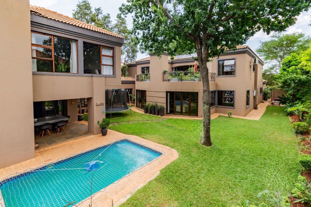 Security estate home for sale in Xanadu - 1HR1690105 Security estate home for sale in Xanadu - 1HR1690105