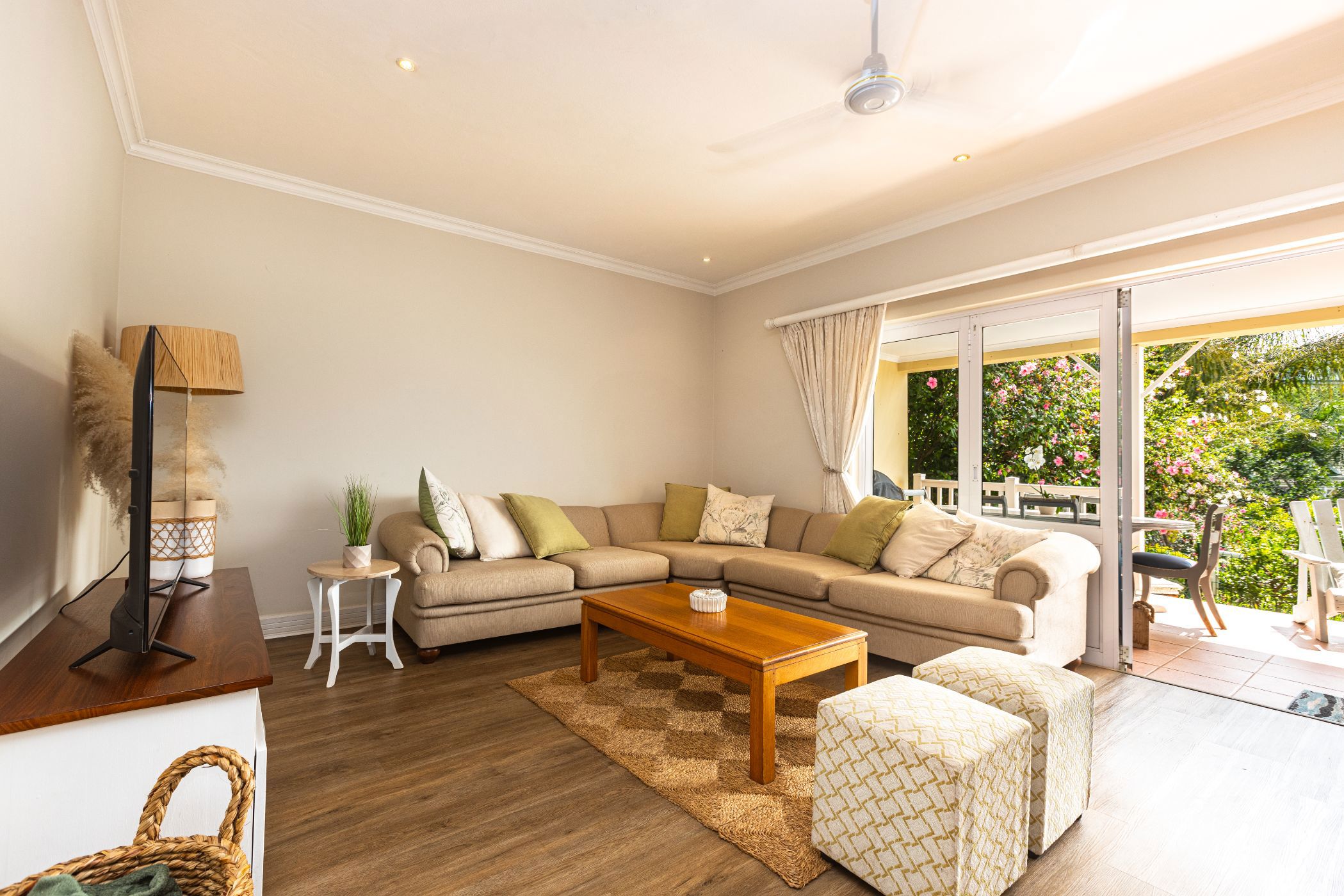 Townhouse sold in Mount Edgecombe Country Estate - 1MT1689075