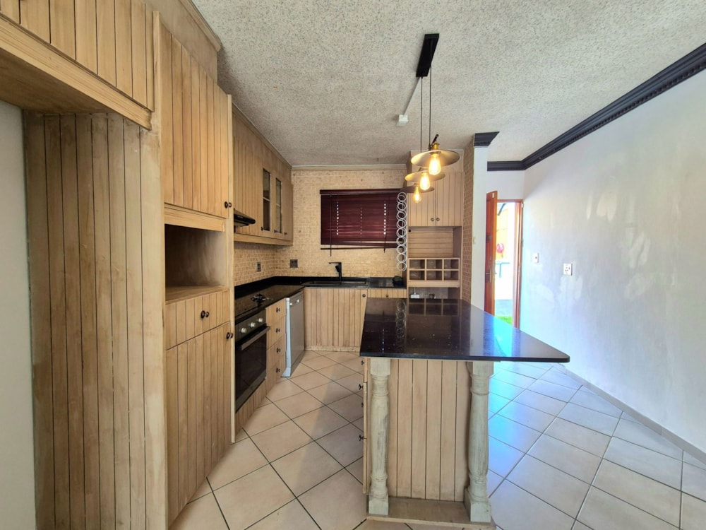 Security complex home for sale in Veldenvlei - 1RY1688741