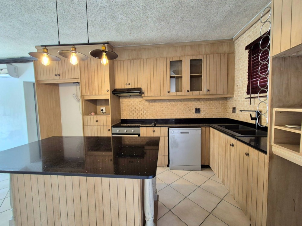 Security complex home for sale in Veldenvlei - 1RY1688741