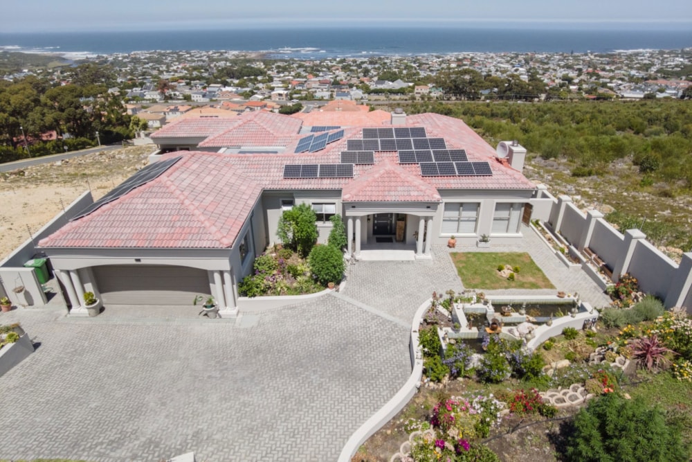 Double-storey house for sale in Onrus River - HF1691203 Double-storey house for sale in Onrus River - HF1691203