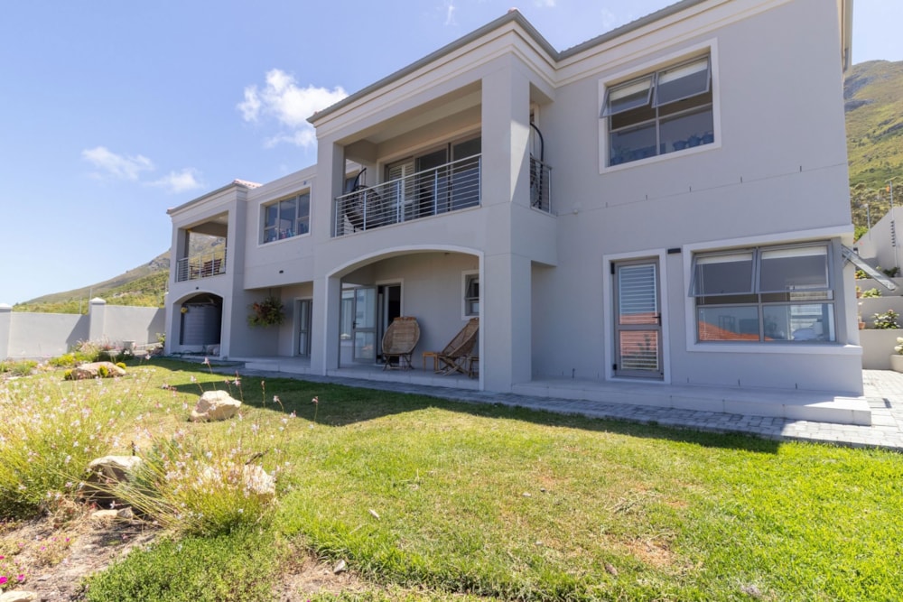 Double-storey house for sale in Onrus River - HF1691203 Double-storey house for sale in Onrus River - HF1691203