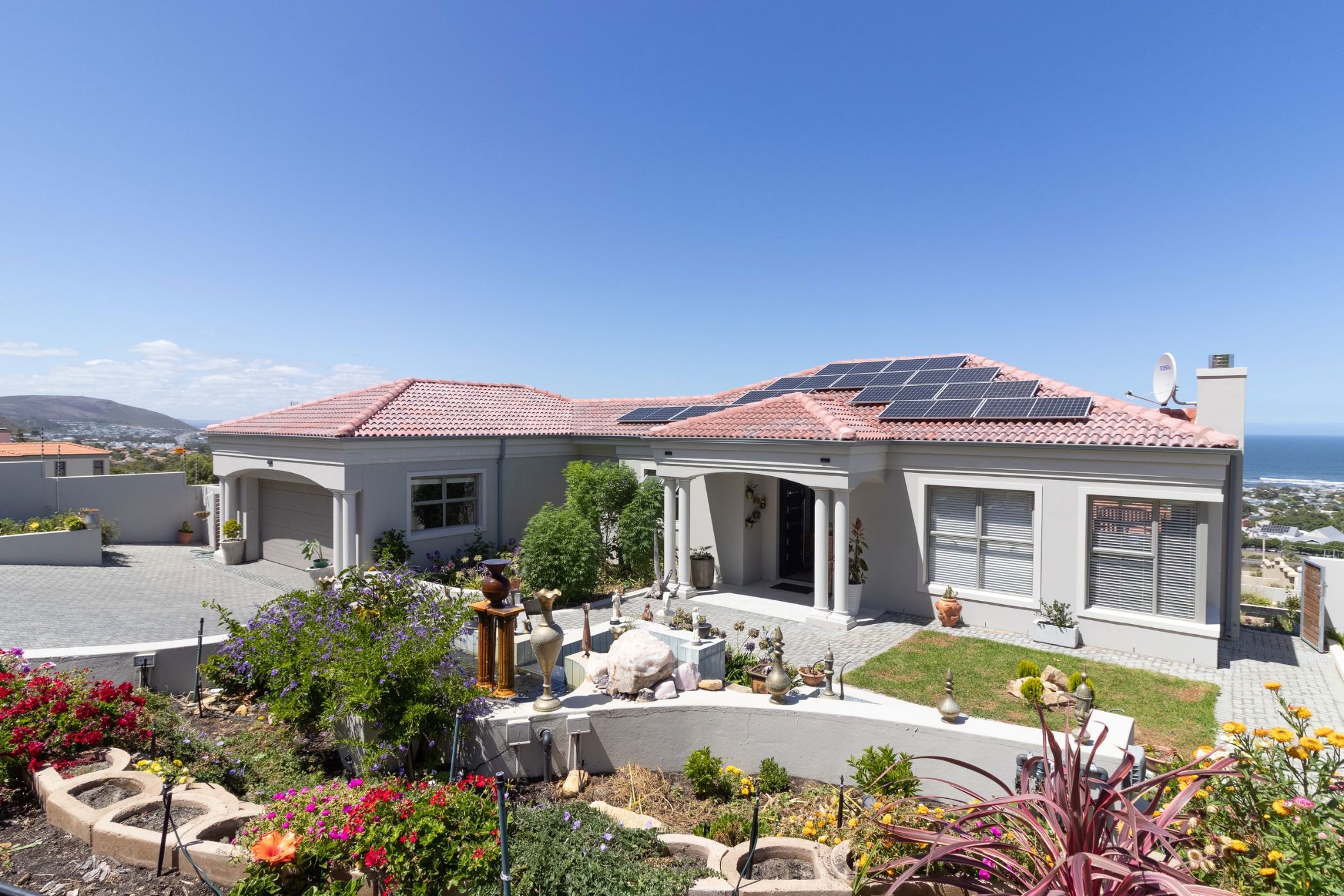 Double-storey house for sale in Onrus River - HF1691203