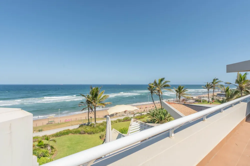 Penthouse apartment for sale in uMhlanga Rocks - 1ND1692474 Penthouse apartment for sale in uMhlanga Rocks - 1ND1692474