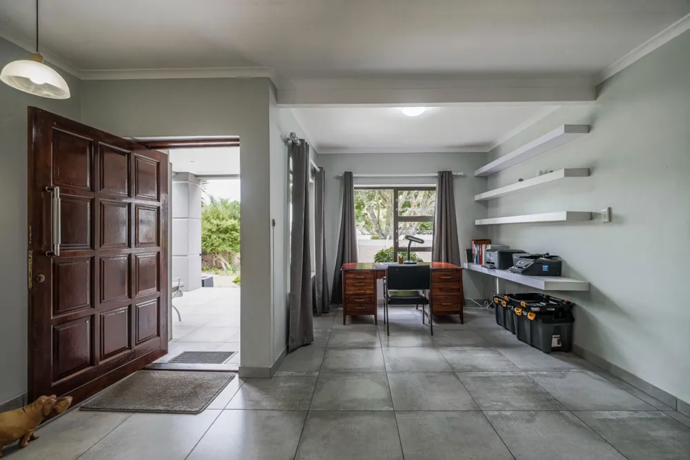 House sold in Sunridge Park - 1PLZ1688343