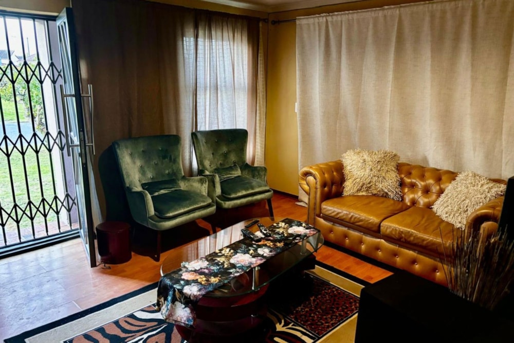 House sold in Hillcrest Heights, Cape Town - 1KV1691676 House sold in Hillcrest Heights, Cape Town - 1KV1691676