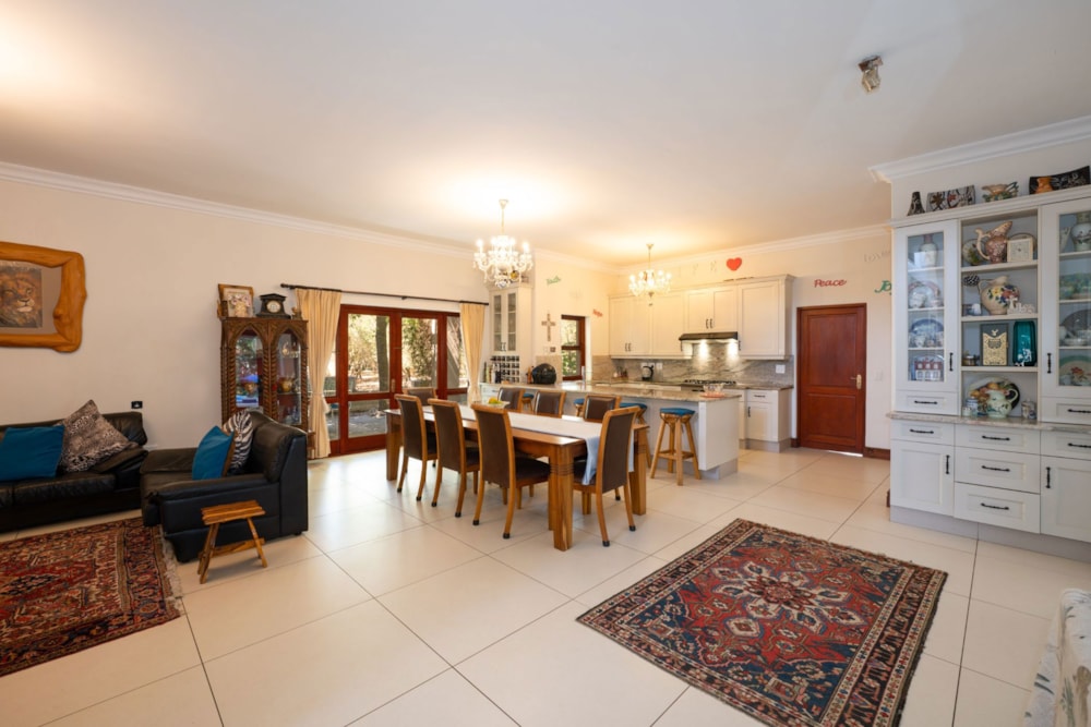 Security estate home for sale in Val de Vie Estate - VLV1691460 Security estate home for sale in Val de Vie Estate - VLV1691460