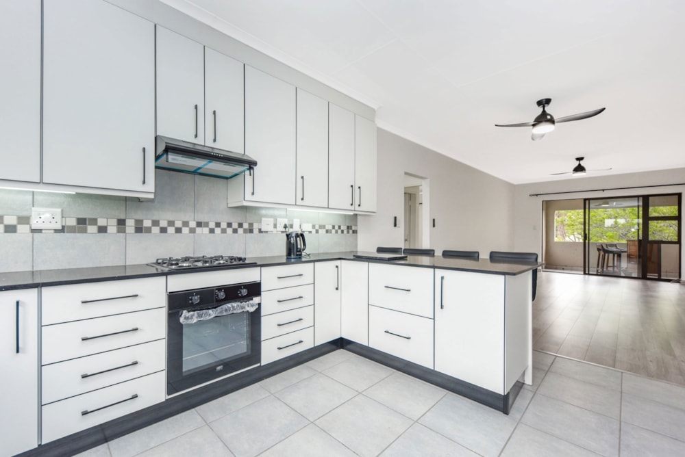 Apartment sold in Sunninghill - FW1689875 Apartment sold in Sunninghill - FW1689875