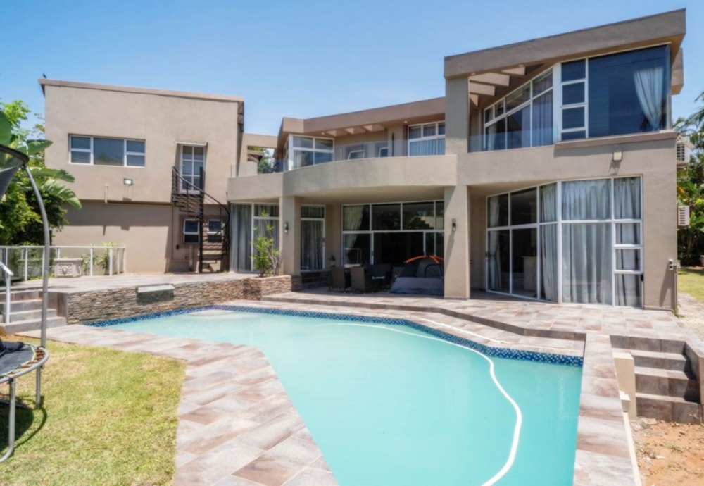 House for sale in uMhlanga Rocks - 1ND1691835 House for sale in uMhlanga Rocks - 1ND1691835