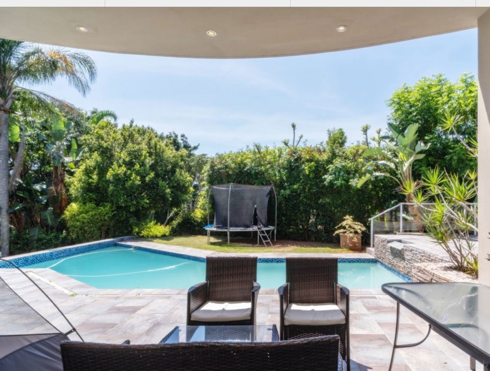 House for sale in uMhlanga Rocks - 1ND1691835 House for sale in uMhlanga Rocks - 1ND1691835