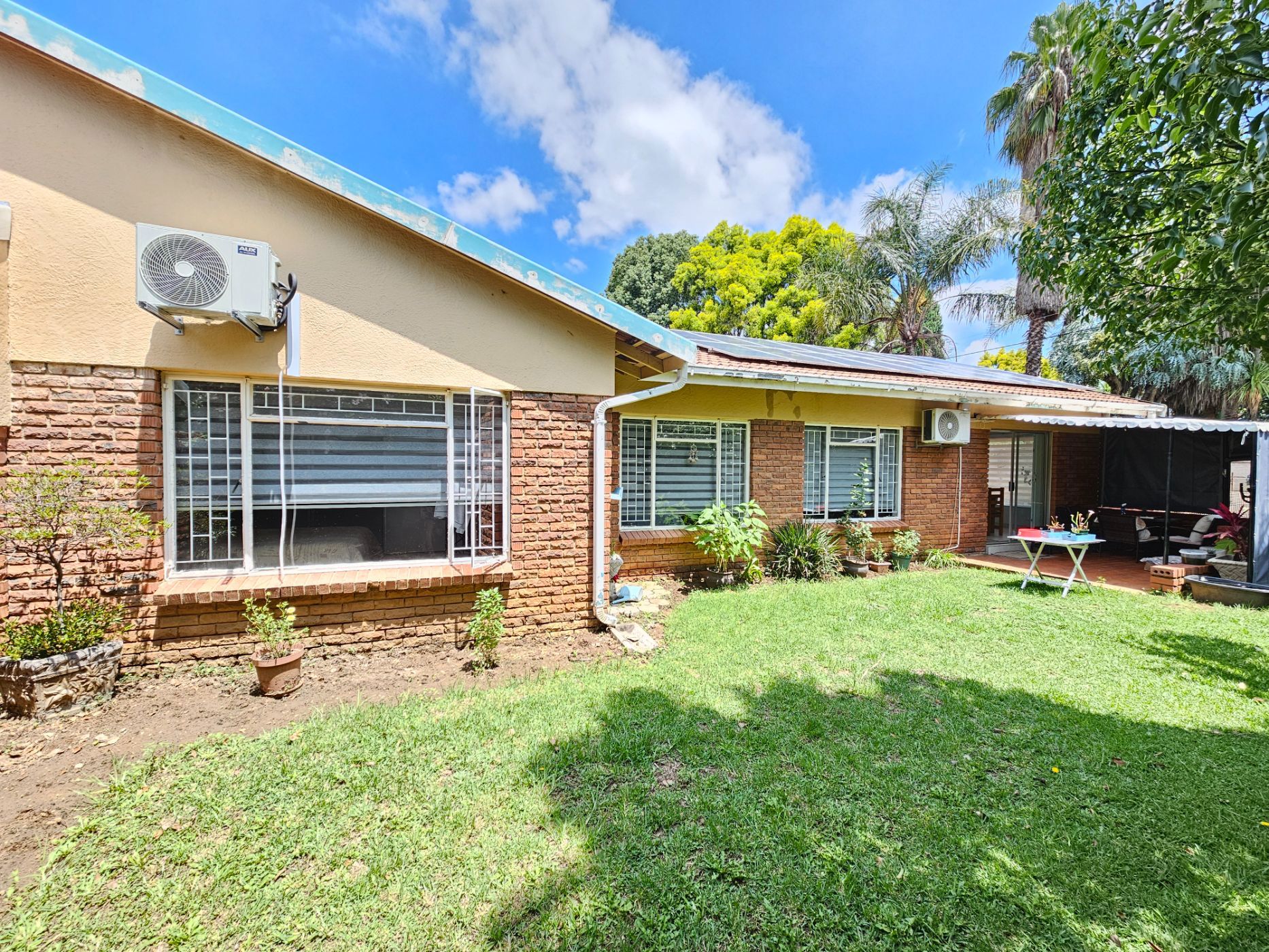 Townhouse for sale in Hutten Heights - 1NW1691161