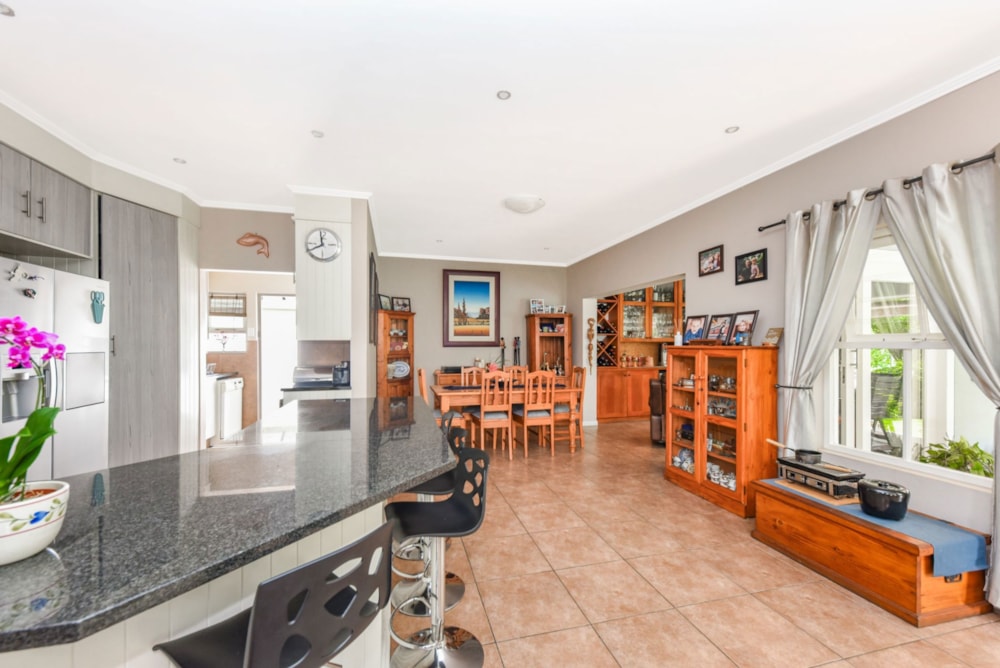 House sold in North Riding - FW1691850 House sold in North Riding - FW1691850