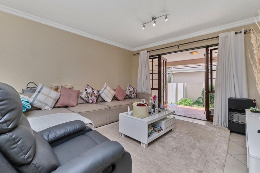 Garden apartment sold in Rivonia - HP1691943 Garden apartment sold in Rivonia - HP1691943