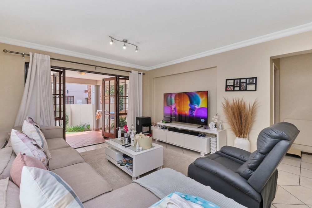 Garden apartment sold in Rivonia - HP1691943 Garden apartment sold in Rivonia - HP1691943