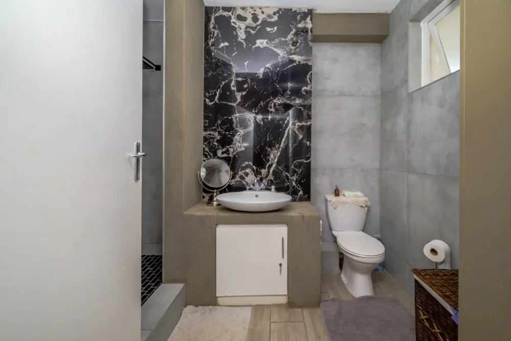 Studio apartment sold in Umdloti Beach - 1ND1690965 Studio apartment sold in Umdloti Beach - 1ND1690965