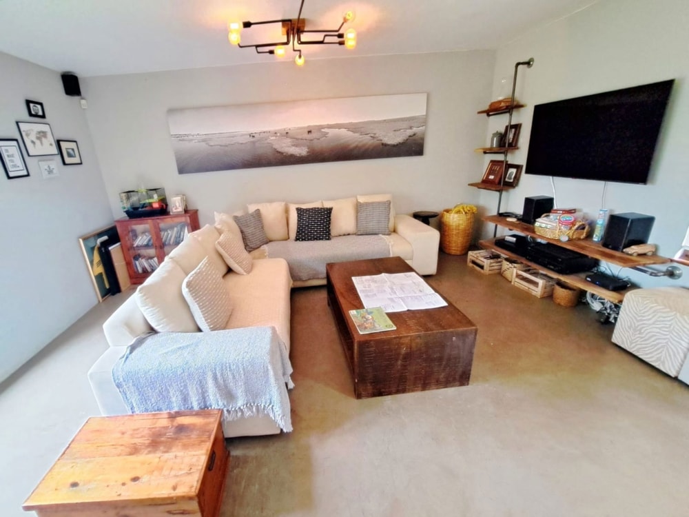 Townhouse sold in La Lucia - 1ND1691001 Townhouse sold in La Lucia - 1ND1691001