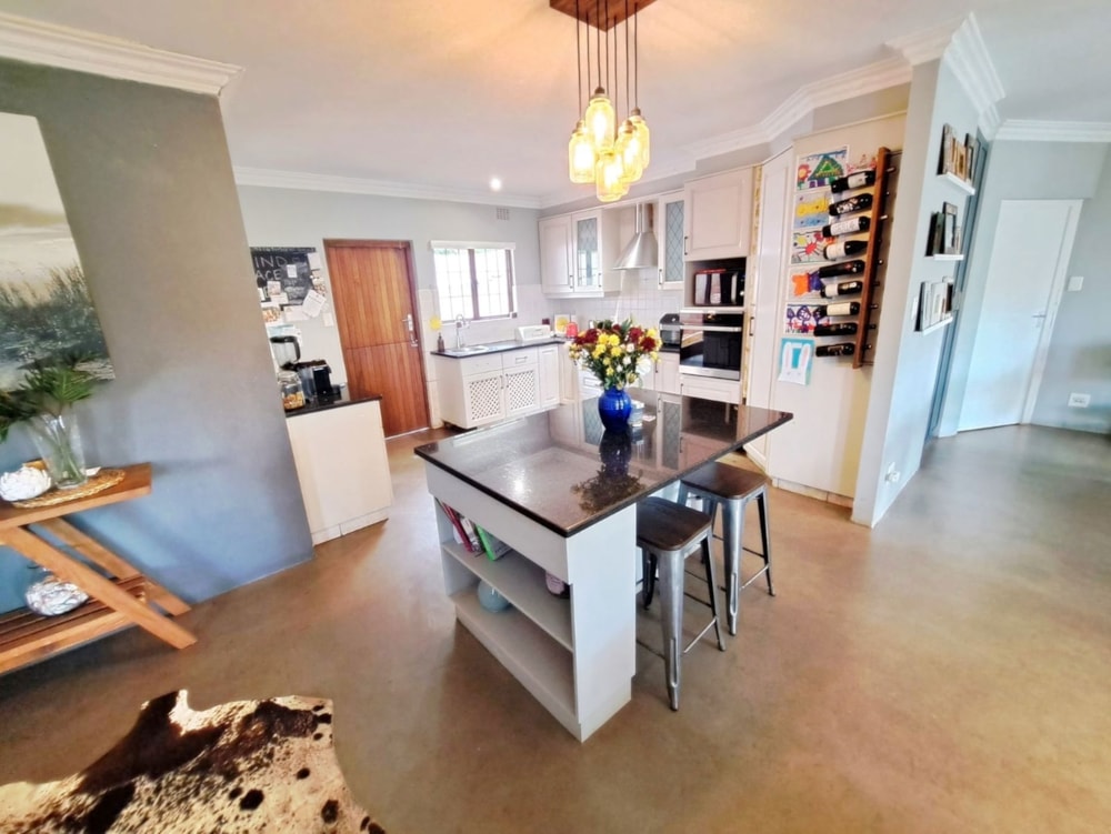 Townhouse sold in La Lucia - 1ND1691001 Townhouse sold in La Lucia - 1ND1691001